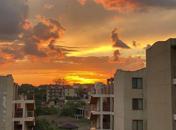 Skyline Apartment