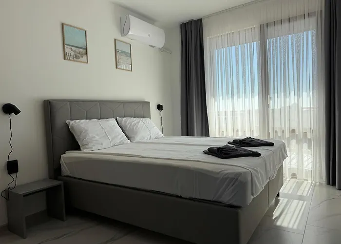 Skyline Apartment